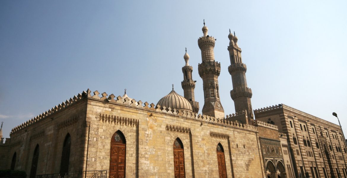 مظاهرة حاشدة في الأزهر نصرة للأقصى وغزة.. الآلاف هتفوا: بالروح بالدم نفديك يا أقصى