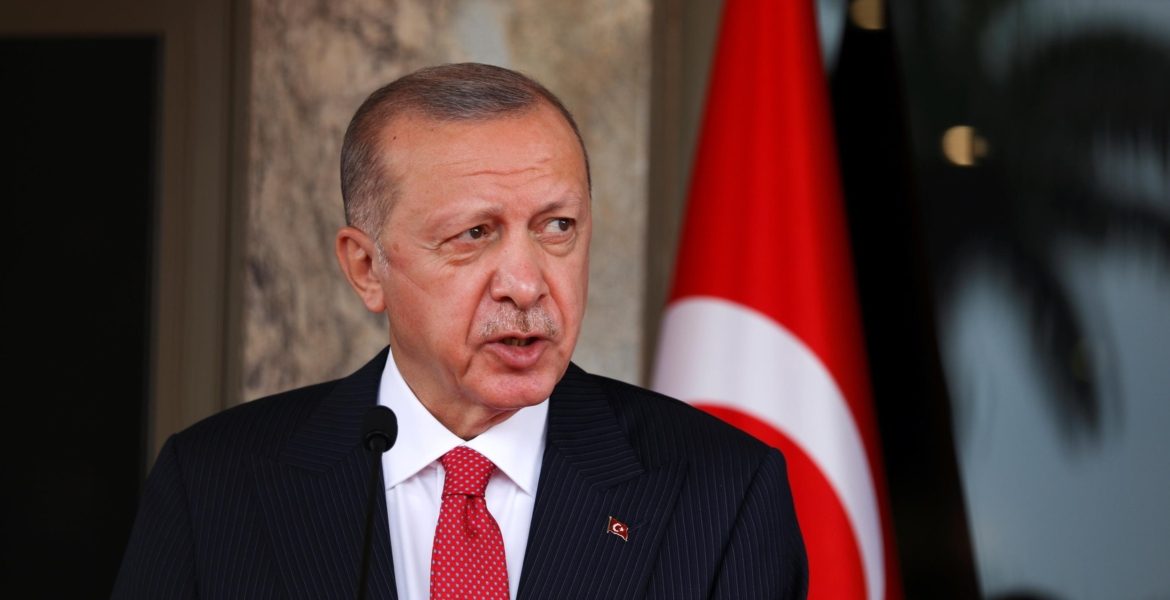 أردوغان يحث على ضرورة محاسبة الاحتلال على جرائمه.. وتركيا تعتزم بناء مستشفيات ميدانية بغزة