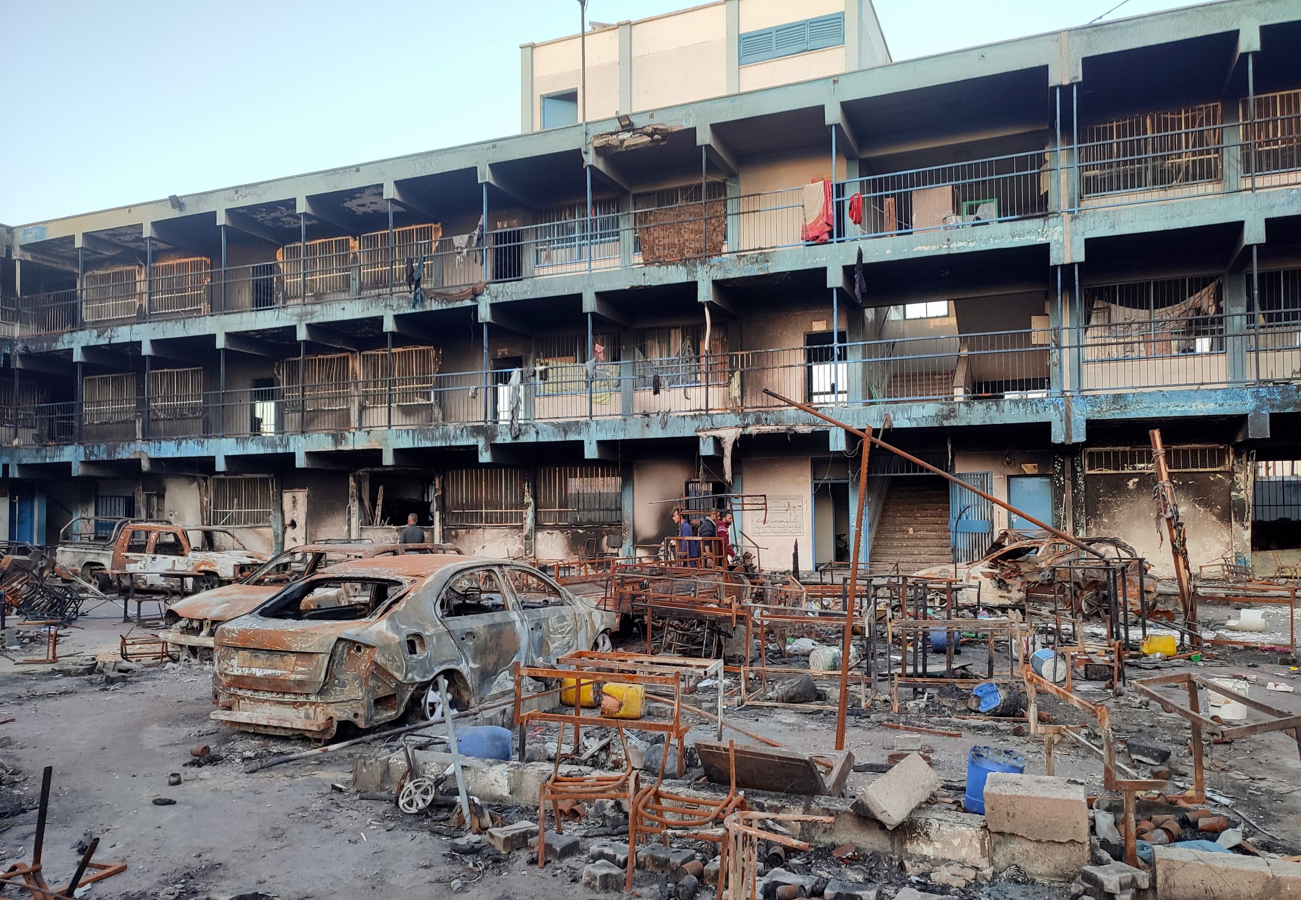 الاحتلال يرتكب 16 مجزرة في غزة خلال آخر 24 ساعة.. وحصيلة الشهداء تتجاوز 21 ألفاً
