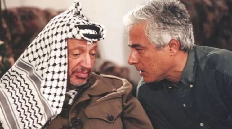 مروان كنفاني رفقة ياسر عرفات - وسائل التواصل الاجتماعي