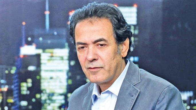 الإعلامي خيري رمضان يدعو لمنع العمرة لحل أزمة الدولار بمصر: “مش هنروح النار لو معملنهاش” (فيديو)
