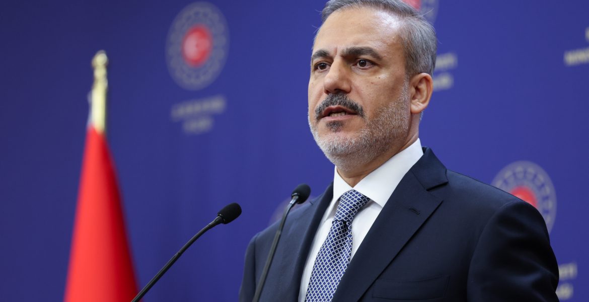 وزير الخارجية التركي يستقبل إسماعيل هنية.. بحثا وقف إطلاق النار في غزة وزيادة المساعدات وإطلاق سراح الرهائن