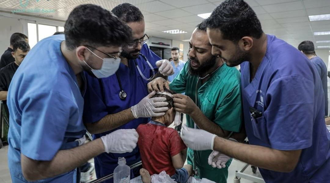 “ألم دون مسكّن وعمليات دون تخدير”.. تقرير يستعرض مأساة المدنيين بغزة بعد تدمير الاحتلال للقطاع الصحي