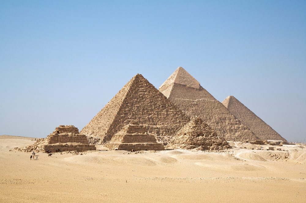 أثار وسم تبليط الهرم جدلاً واسعاً - shutterstock