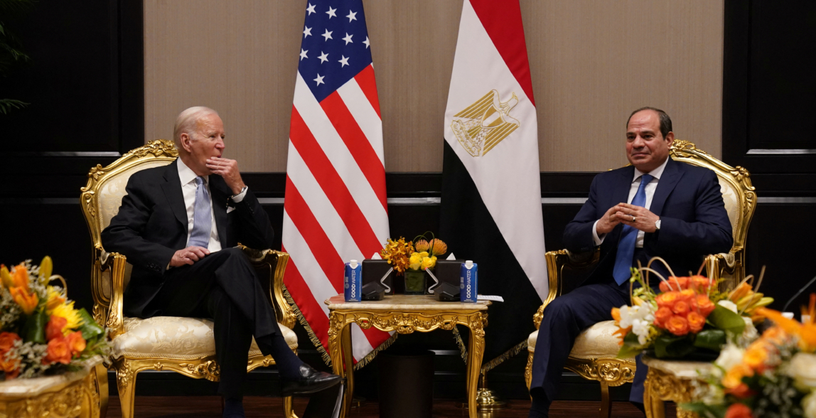 لرئيس الأمريكي جو بايدن مع الرئيس المصري عبد الفتاح السيسي / رويترز