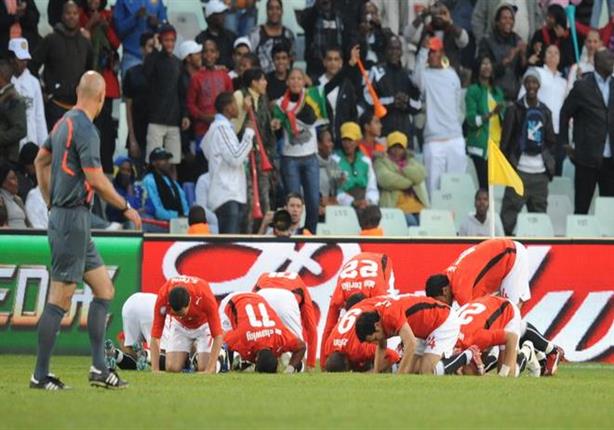 لقب منتخب مصر في عهد حسن شحاتة بـ"منتخب الساجدين"