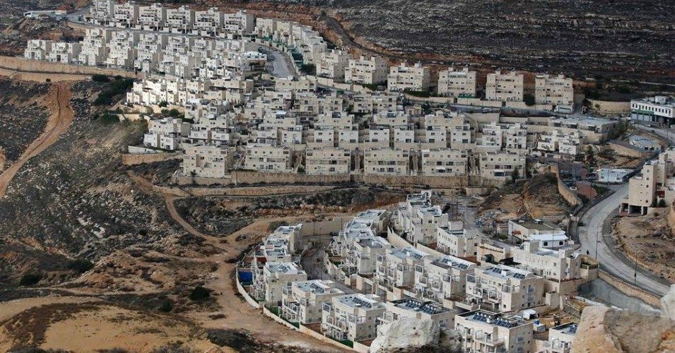 معايير الغرب المزدوجة