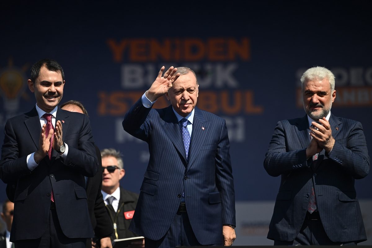 أردوغان: علينا أن نُخلّص إسطنبول من فترة جمود استمرت 5 أعوام.. تحدّث عن موعد “رؤية مئوية تركيا” بالمدينة