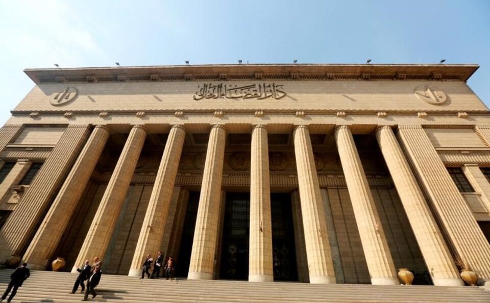 النيابة العامة المصرية تحيل 16 مواطناً للجنايات بتهمة تشكيل تنظيم لتهريب المهاجرين.. بينهم رجال أعمال  