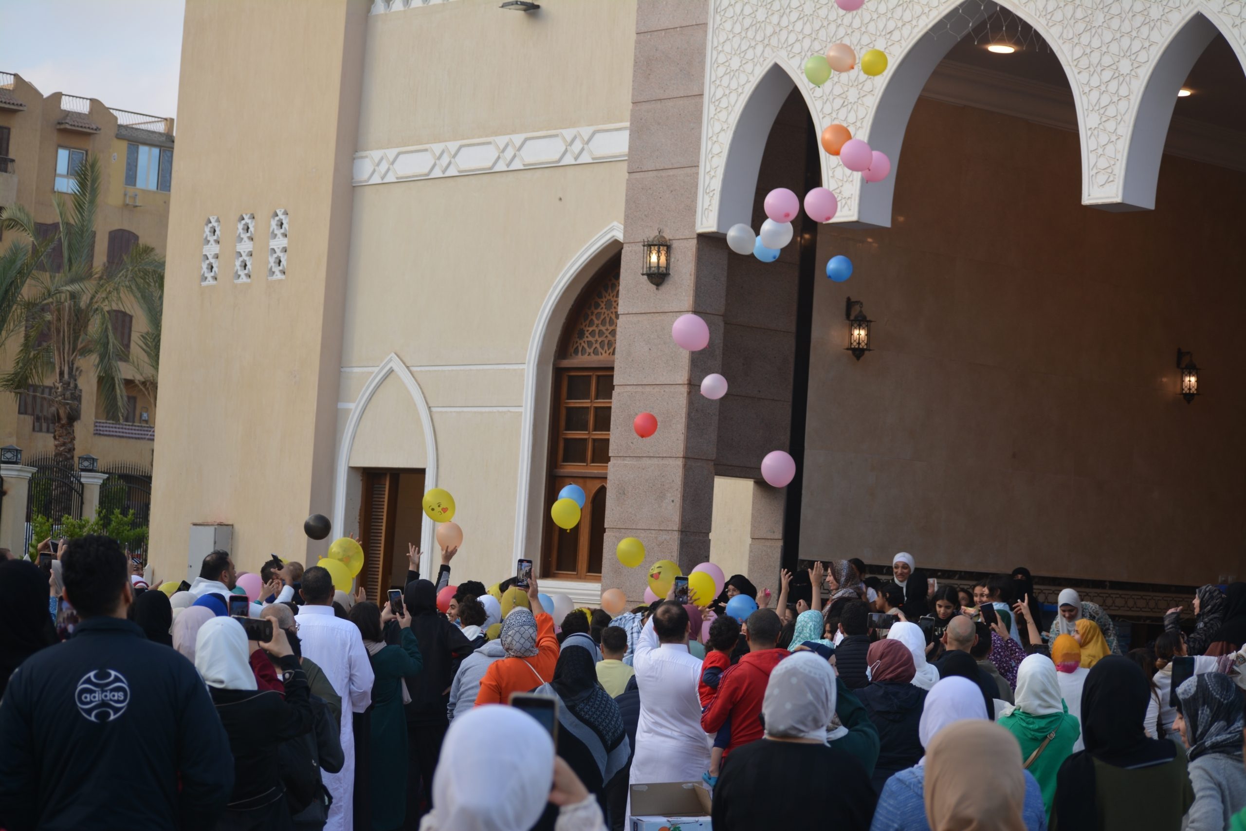 إليك موعد صلاة عيد الفطر 2024 في مصر حسب ما أعلنته السلطات المختصة - مصدر الصورة: Shutterstock