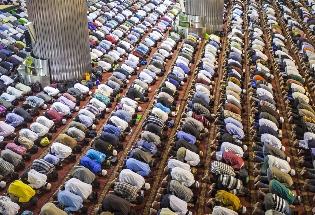 لماذا استبدلنا وحدة الإسلام بتشرذم القومية وعصبيتها؟