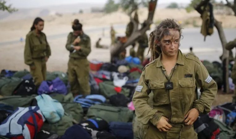 أكثر من 100 مجندة إسرائيلية يرفضن العمل في وحدات مراقبة الحدود.. يخشين من عودة حركة حماس مجدداً! 