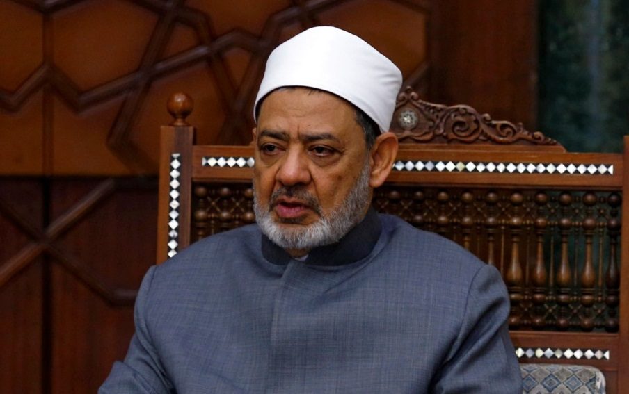 “العيد يقترب وإخواننا في غزة يعانون”.. شيخ الأزهر يستنكر استمرار العدوان على القطاع: لا مبرر لما يحدث