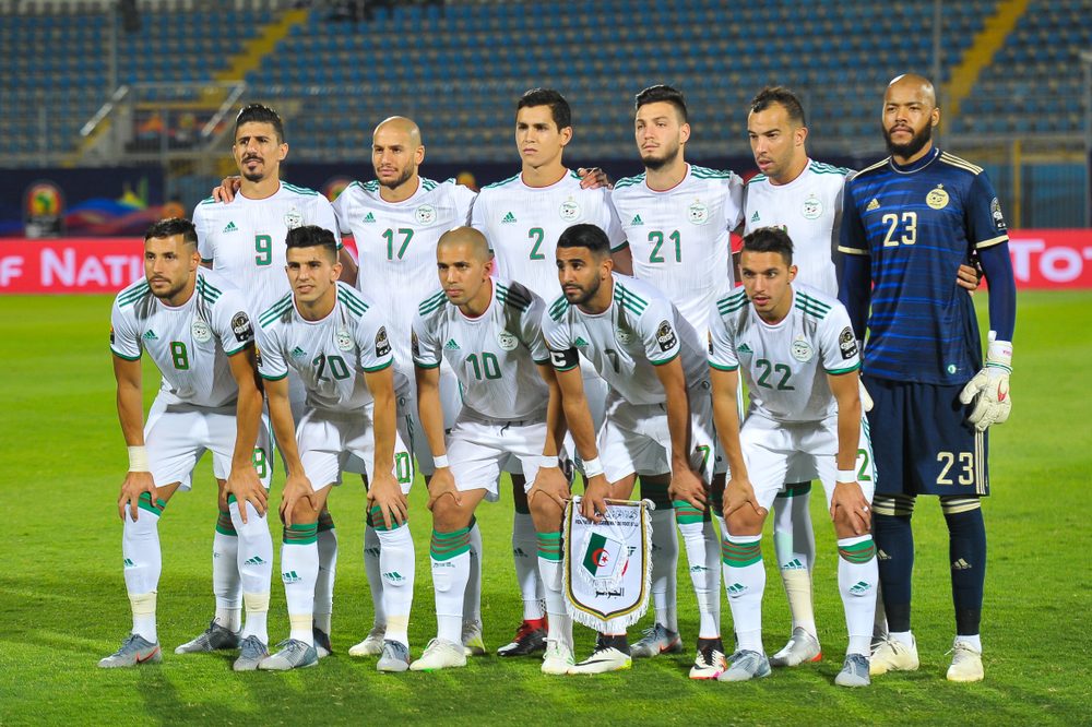 مشاهدة مباراة الجزائر وأوغندا