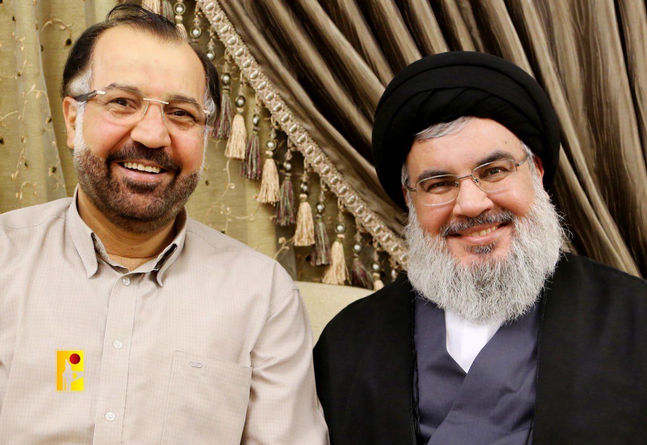 صورة نشرها حزب الله للسيد حسن نصر الله والقيادي فؤاد شكر/ X