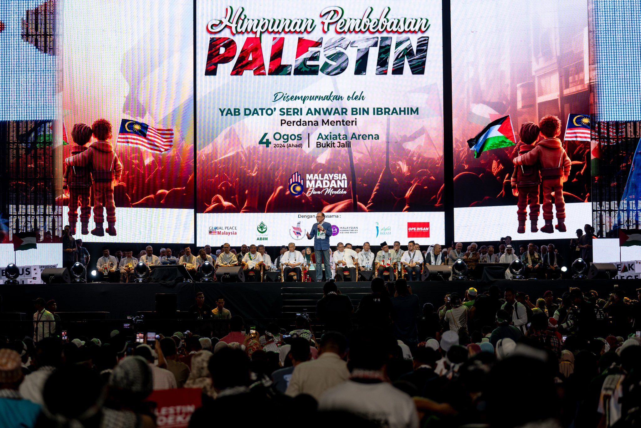 “لن نتراجع عن دعم التحرير الفلسطيني”.. رئيس وزراء ماليزيا: نقف مع حماس في كفاحها ضد الاحتلال 